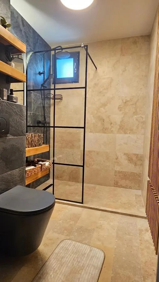 Cosy 2 Rooms Apartment In The Center Of The City Bucureşti