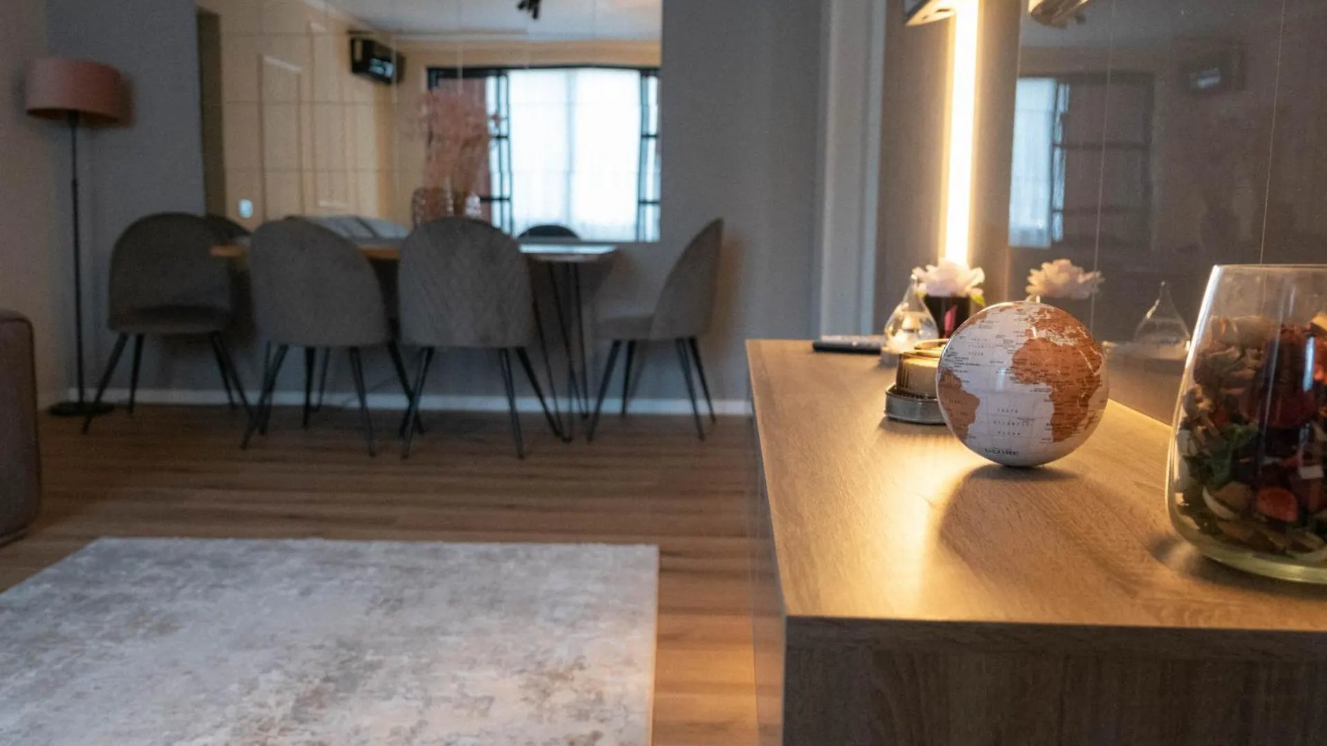 Cosy 2 Rooms Apartment In The Center Of The City Bucureşti 0*,  România